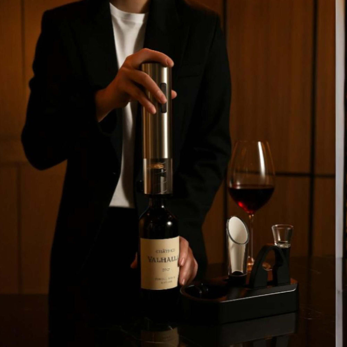 electric wine opener set rechargeable with charging base and accessories for opening wine bottles