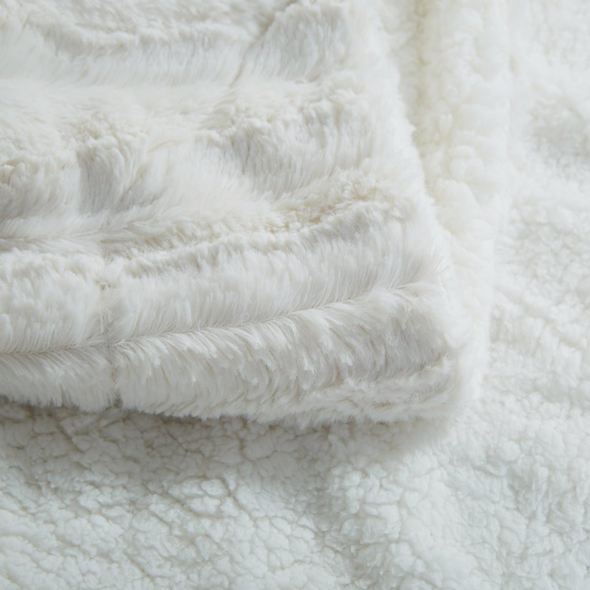 Faux Fur Sherpa Throw Blanket – White Ivory, 3 Sizes