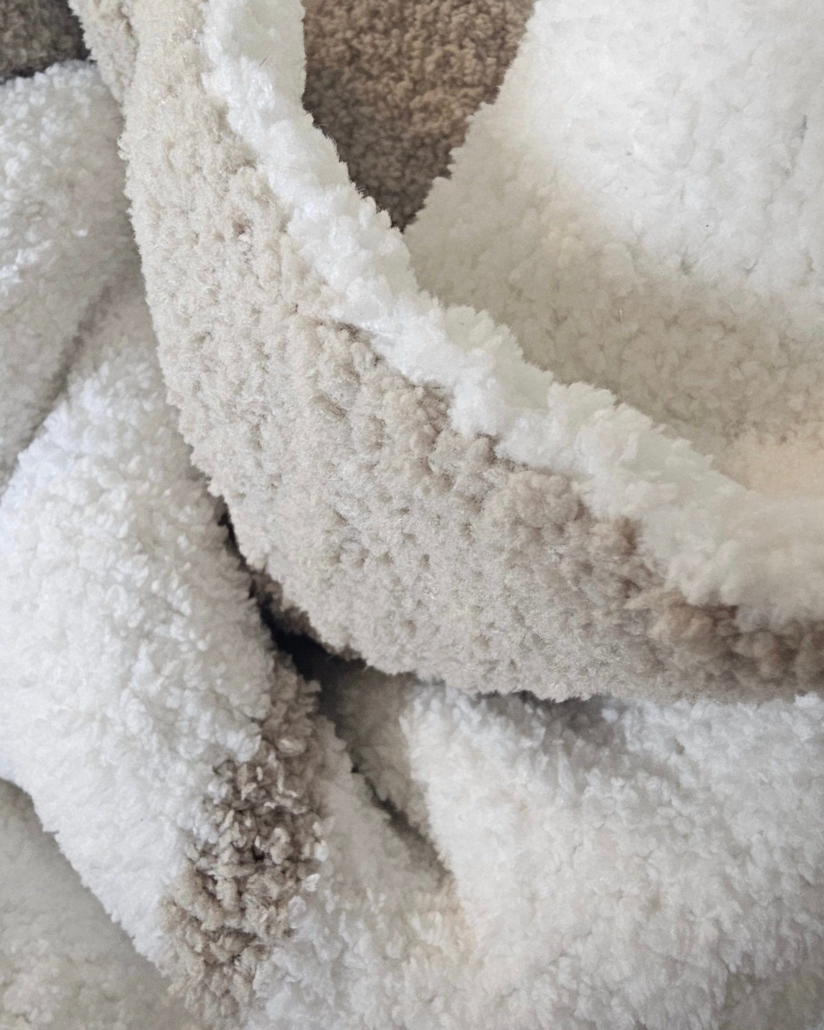 Ultra-plush oversized throw blanket in warm grey stripe – view 3